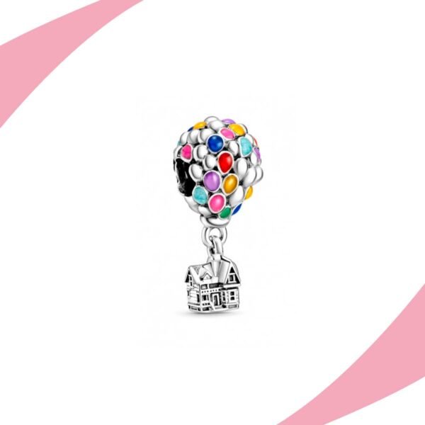 Charm colgante de casa suspendida de un ramo de globos de colores. Super Charms México.