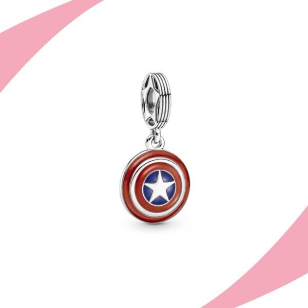 Charm colgante en forma de escudo circular con aros rojos y blancos y estrella azul. Super Charms México.
